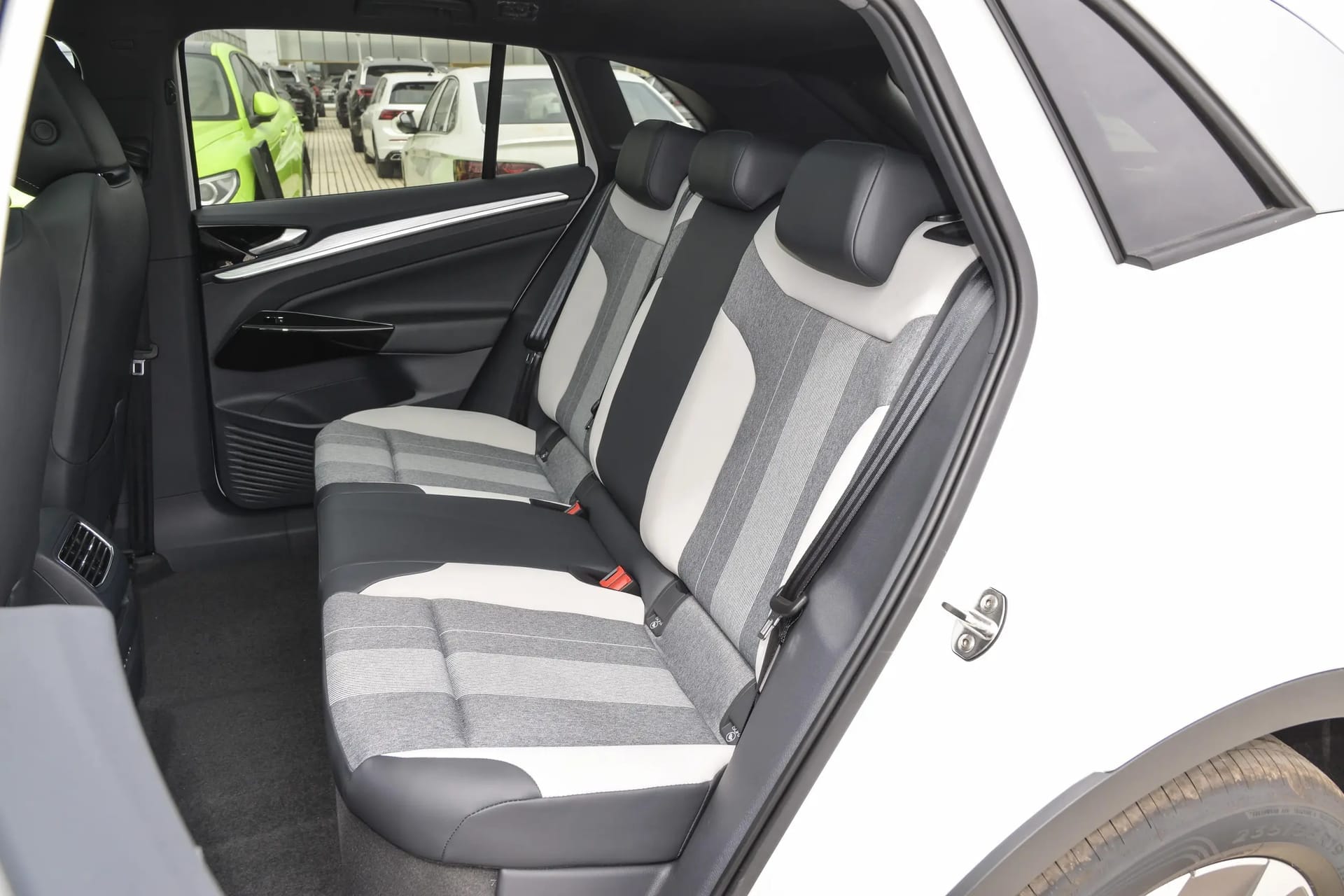 2025 ID.4 Crozz Image 7